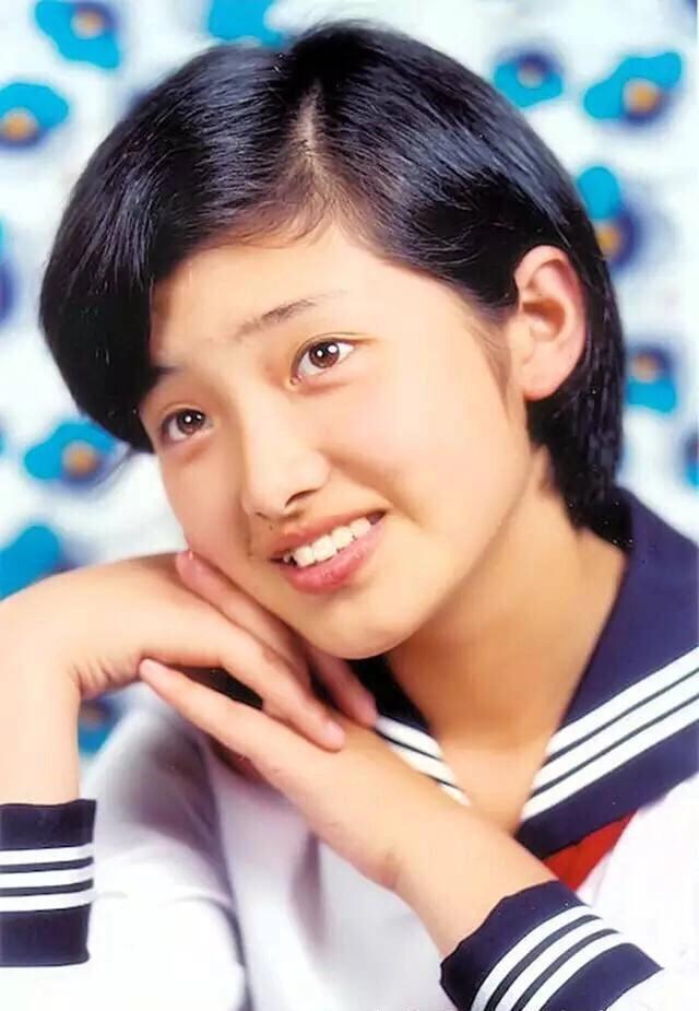 山口百惠和她的两个儿子,山口百惠21岁1980年隐退纪录