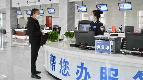 驾驶证丢了逾期未审验,驾驶证丢失长时间不补办会吊销么