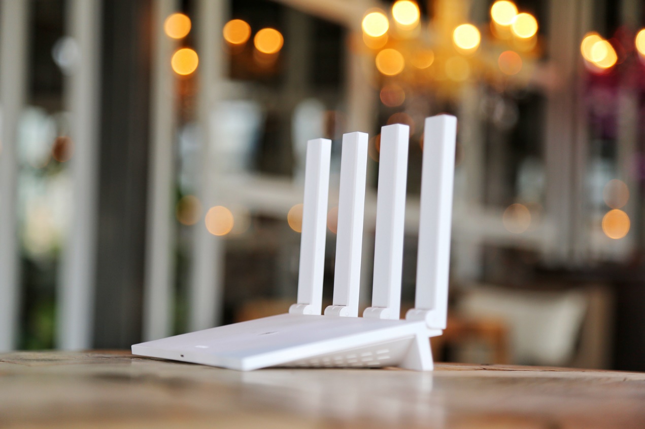 路由器双千兆和全千兆哪个好,华为和tplink的千兆路由器哪个好