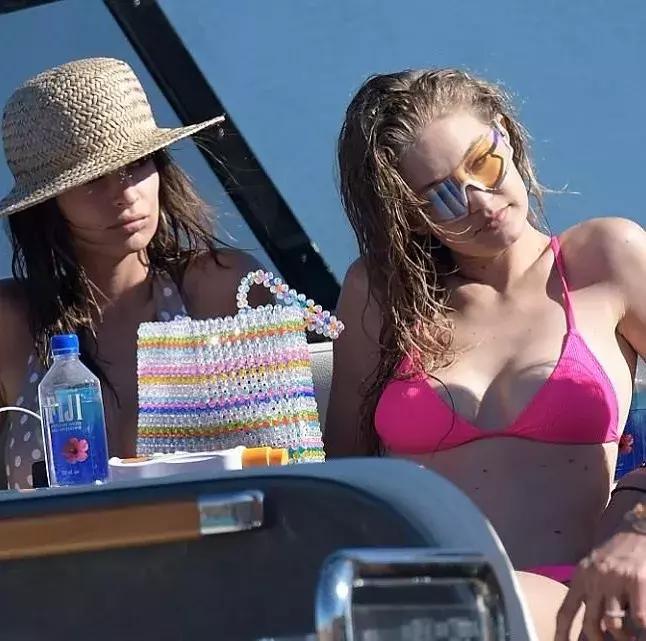 宋妍霏mk包包同款,宋妍霏买包范丞丞