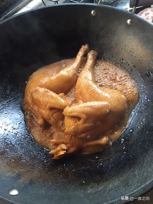 广东豉油鸡的家庭式正宗做法,家庭版豉油鸡广东电饭锅