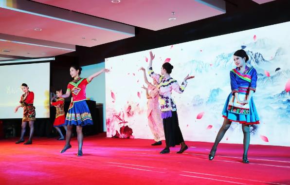 看图识人的女人是谁,看图识人这个女人是谁