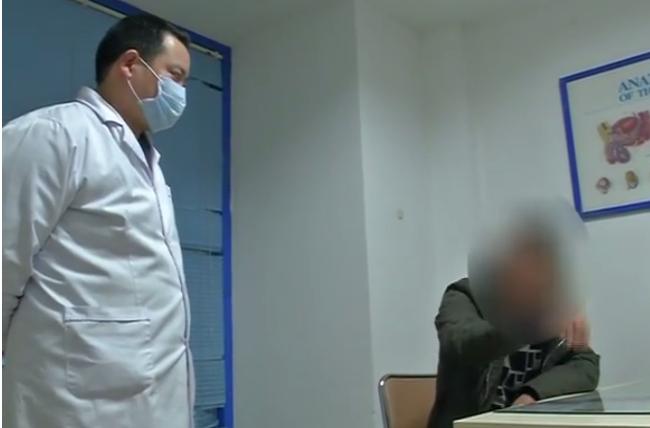 鐢峰瓙鍒板尰闄㈠仛鍖呯毊鎵嬫湳浜嬩欢,灏忎紮鍒板尰闄㈠壊鍖呯毊