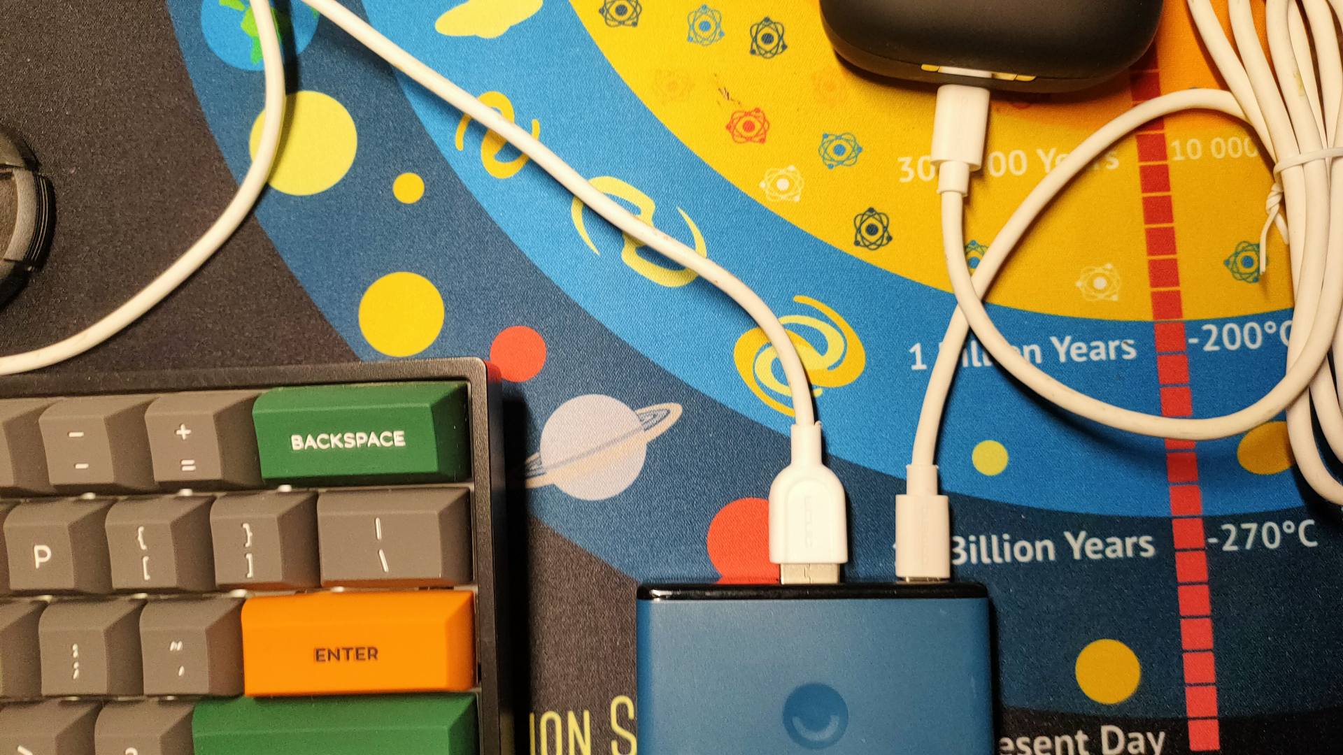 快充移动电源小巧,快充移动电源12v