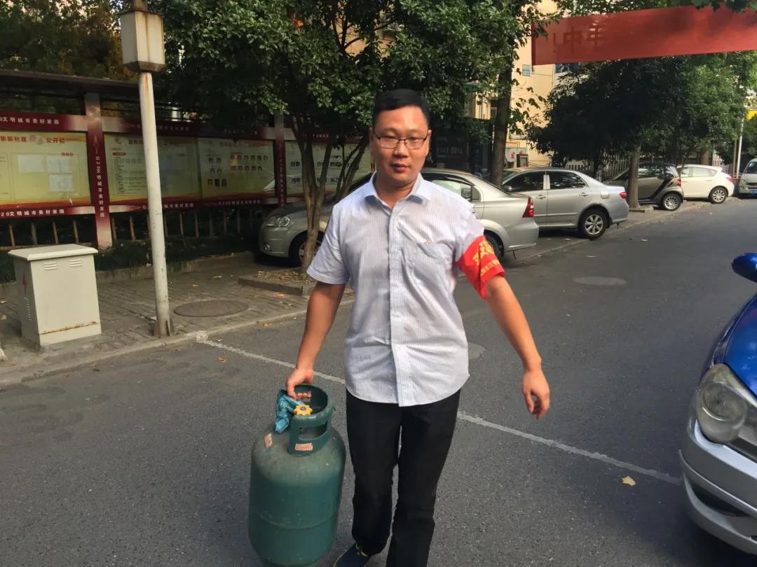 最美退役军人公示照片,向全国身残志坚的退伍老兵致敬