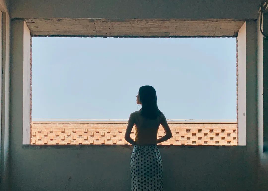 强光时拍照曝光怎么调,华为手机拍照如何调曝光