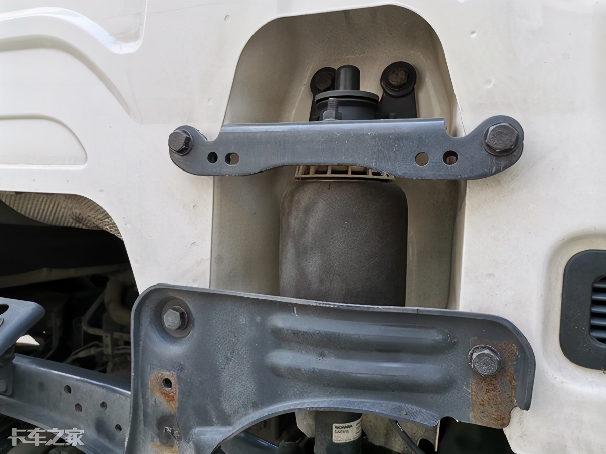 斯堪尼亚国六二手车多少钱,二手斯堪尼亚牵引车什么价格