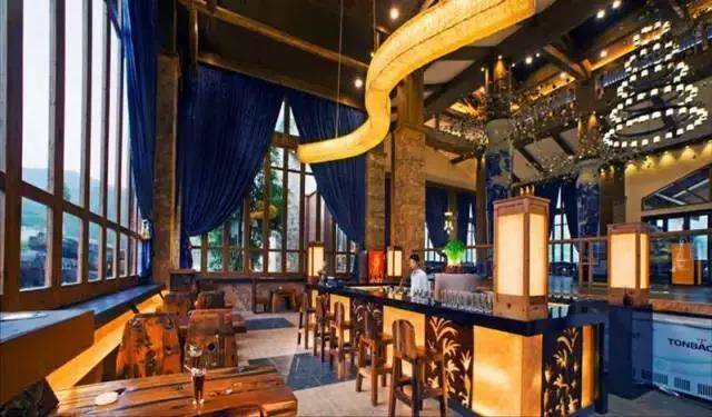 「冬来临·醉温泉」新装怡情谷主楼高级房，早晚2餐+泡38个温泉池