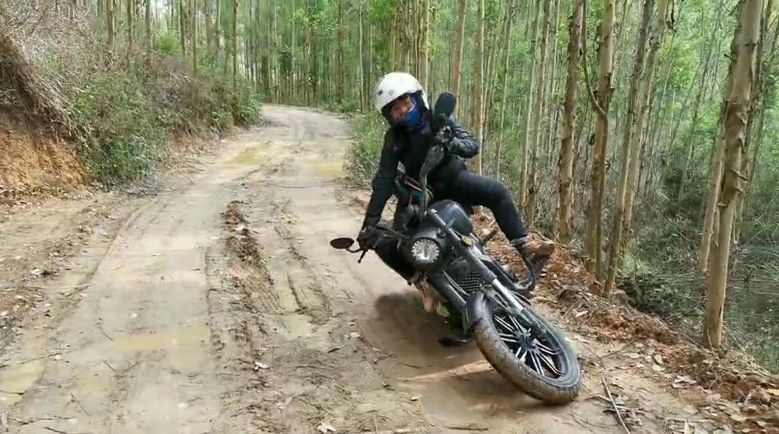 钦州识途机车俱乐部,钦州摩托车女孩