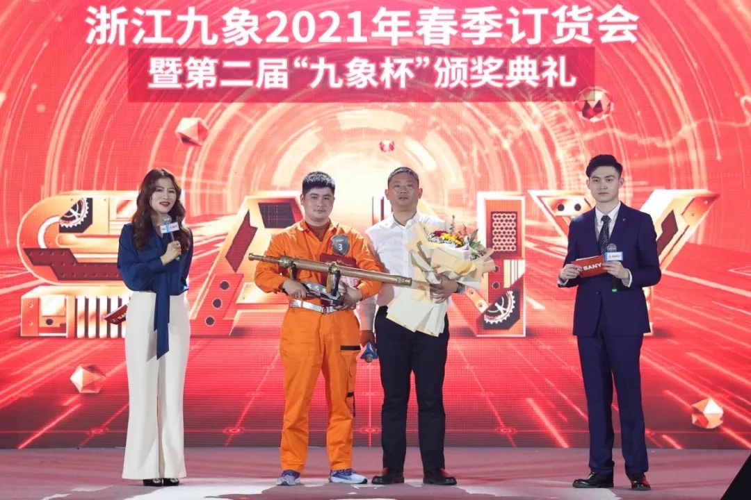 三一吊车大赛,三一重工吊车比赛