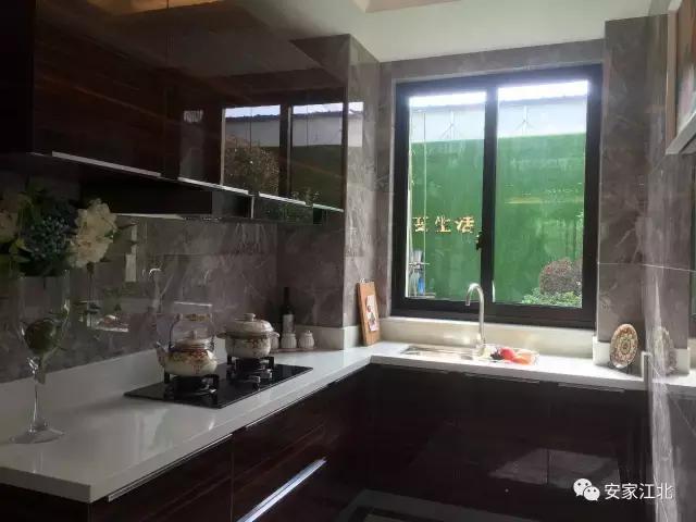 均价6500但是首开有五千多的房源,均价5500一平新盘