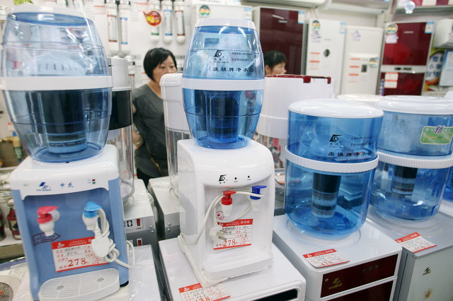 饮水机消毒杀菌用的什么消毒液,饮水机用饮水消毒剂能清洗干净吗