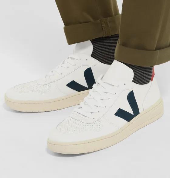 开车不可穿什么鞋,开车穿的小白鞋网布