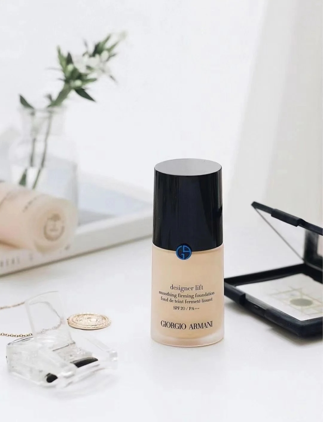 阿玛尼和兰蔻粉底哪款好用 (黄黑皮兰蔻菁纯粉底液测评)