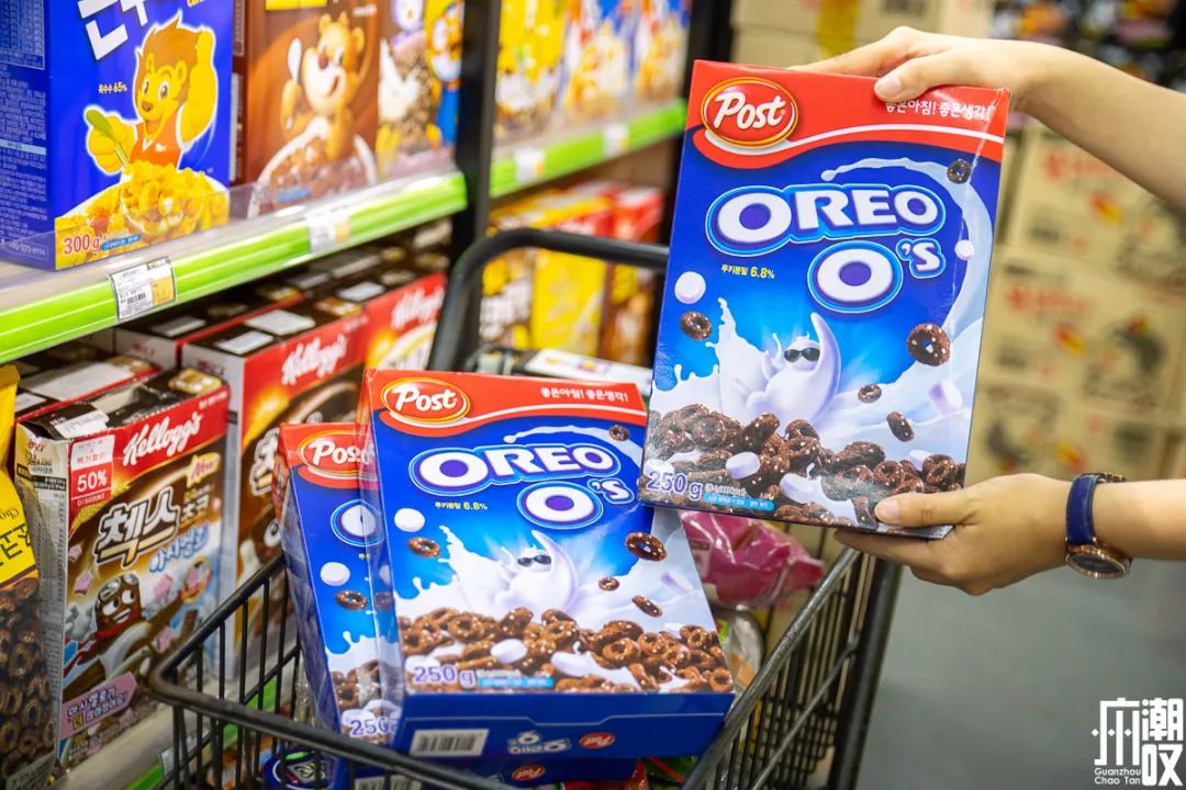 从韩国回来在超市买东西,韩国超市进口东西