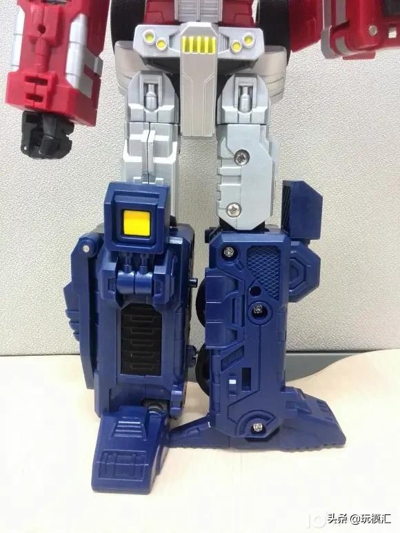 擎天柱电影版ls03玩具,03岁的玩具