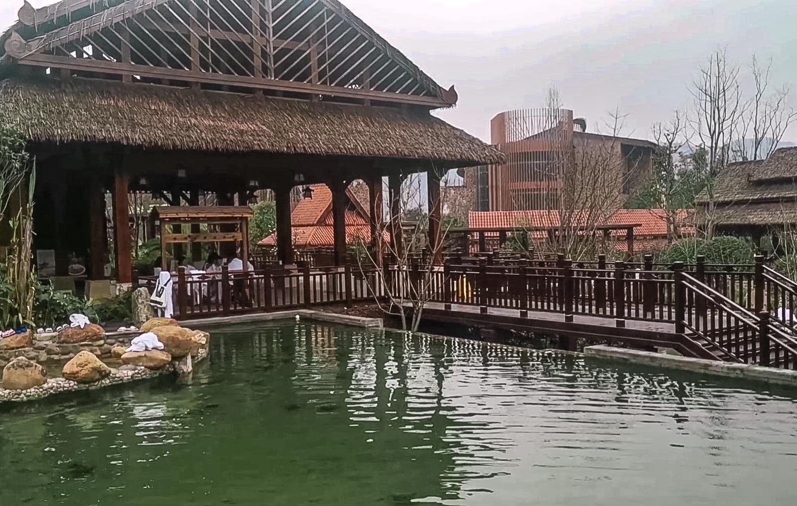 朵芳阁桃源河温泉自助餐,贵州性价比高的旅游攻略