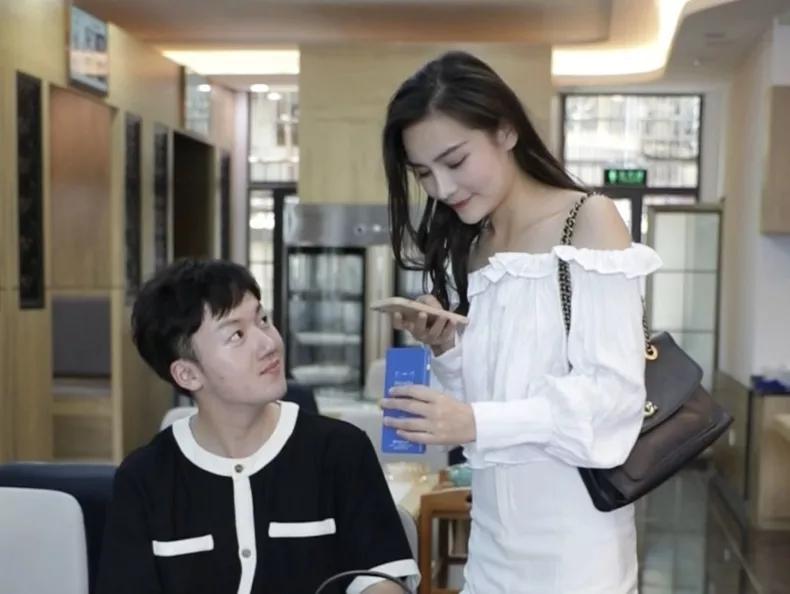 小魔盒靠谱吗,小魔夹共享充电宝