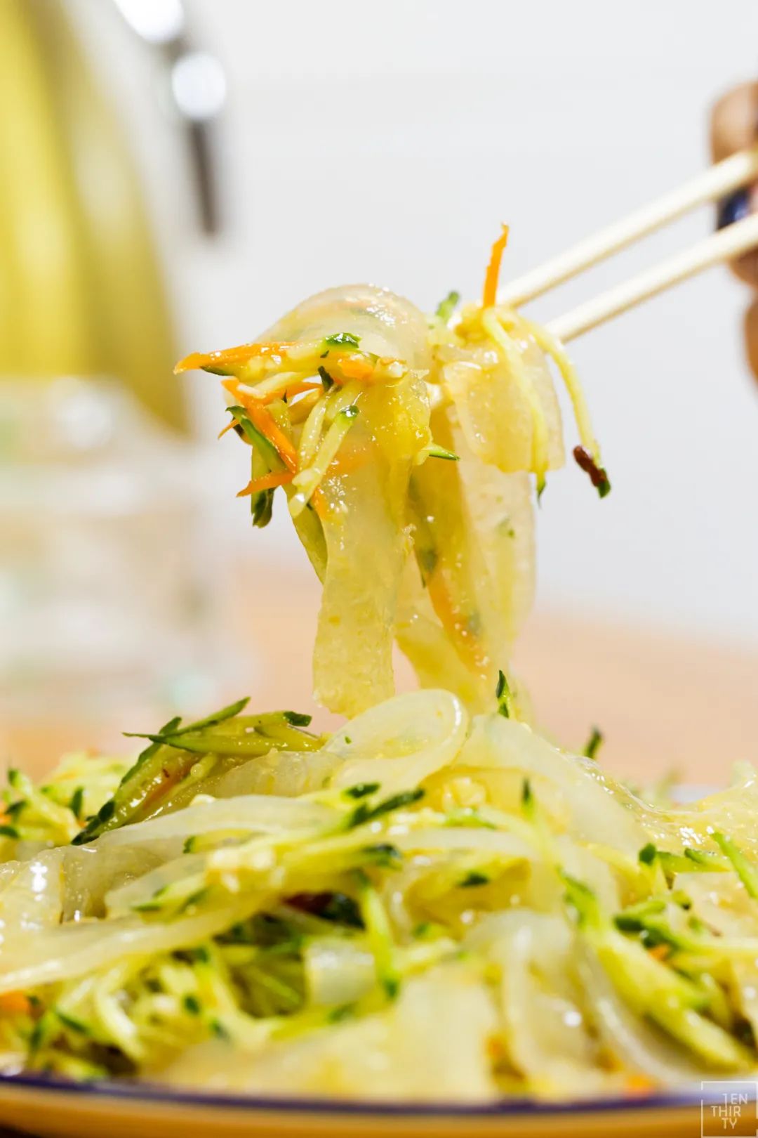 降温了吃点热乎的御寒,降温武汉