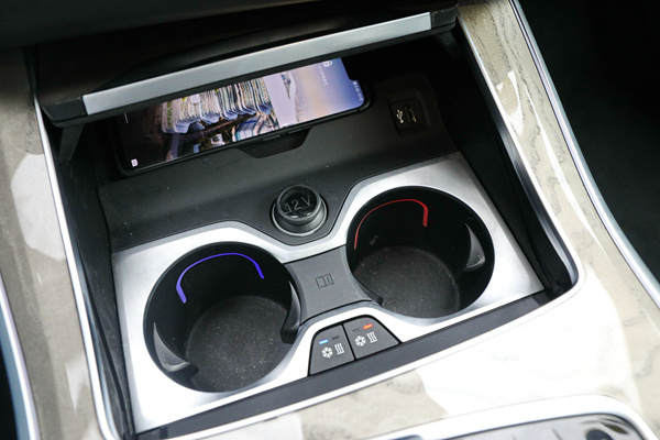 宝马x5深度评测进口f15,宝马x5m黑武士2021款内饰