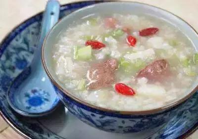 内分泌失调男性长痘怎么调理,内分泌失调下巴长痘吃什么药调理