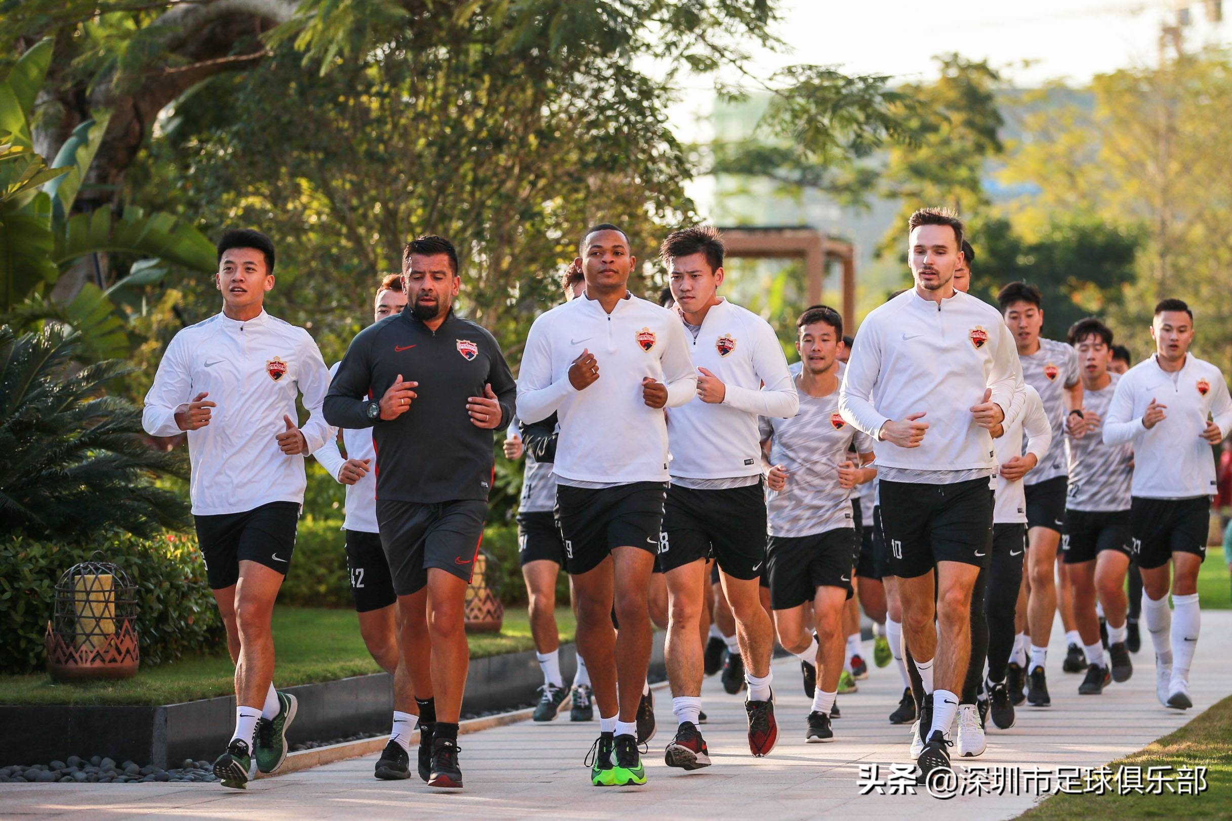 深圳佳兆业集训时间,深圳佳兆业足球队2018赛程