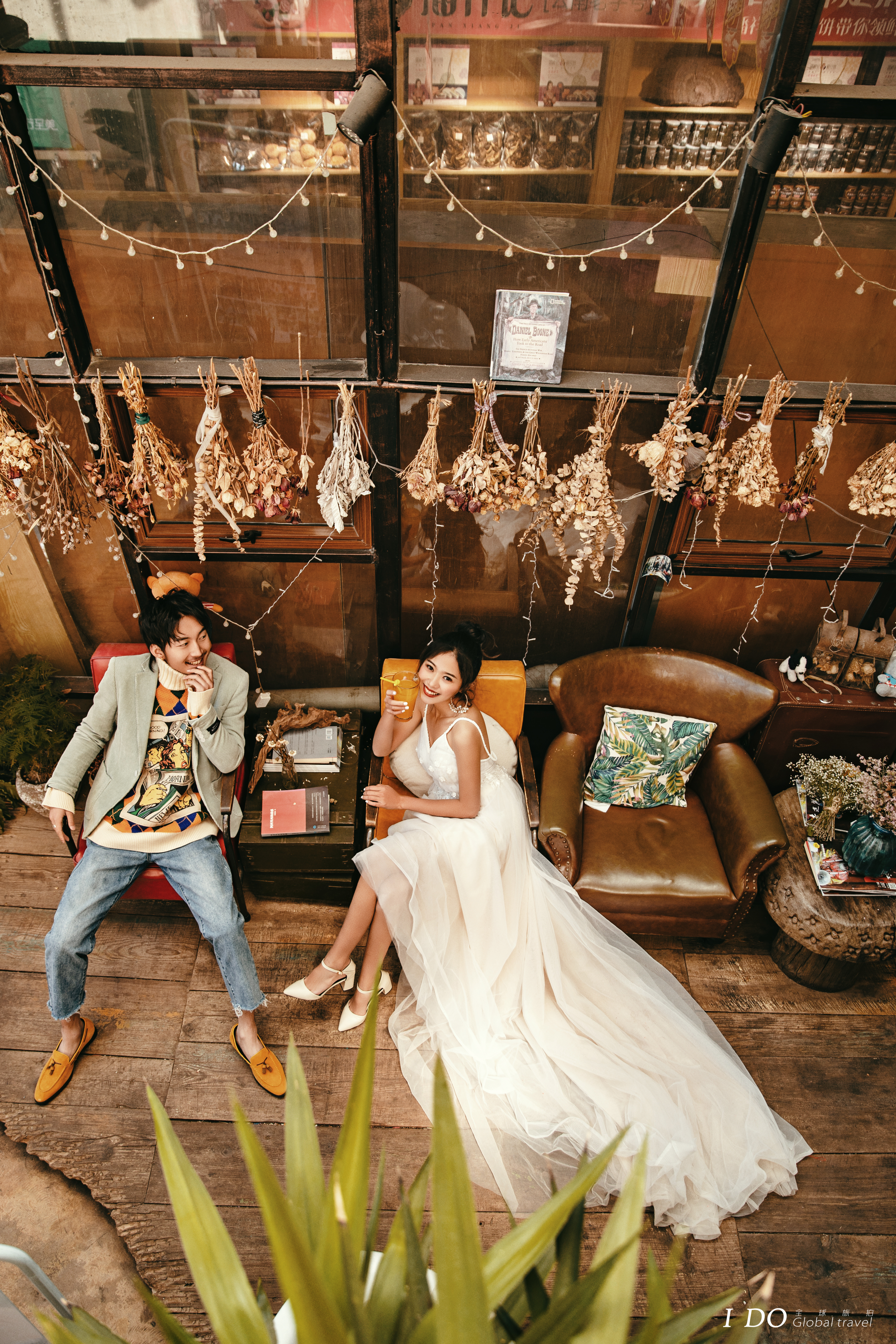 十二星座婚纱和水晶高跟鞋,十二星座穿婚纱结婚的样子