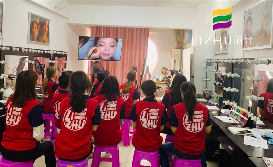 在南宁学美容有前途吗,在南宁学美容美体到哪里学比较好