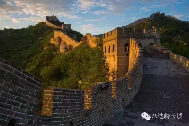去北京爬哪个长城?八达岭-慕田峪5*级A**长城旅游区详细乘车路线奉上,请收!