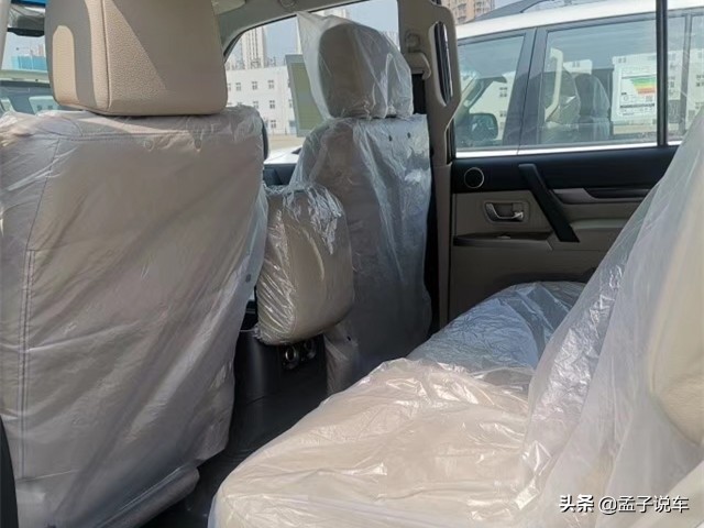 最新款帕杰罗v97顶配旗舰版,全款五万帕杰罗v73二手车