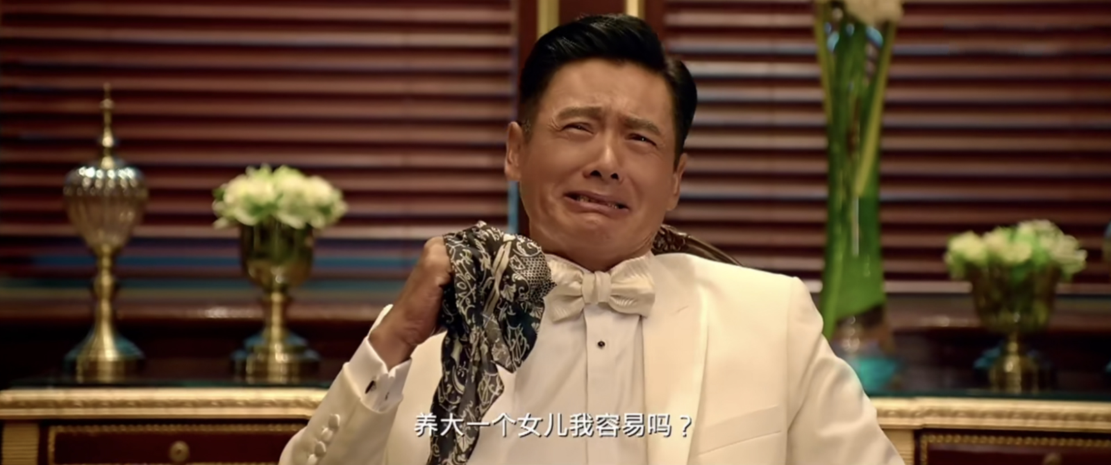 澳门风云3周润发和张学友比牌技,澳门风云3周润发为什么装傻