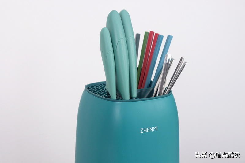 身为刀架筷笼,容不得藏污养菌!臻米K2刀叉筷子消毒机体验