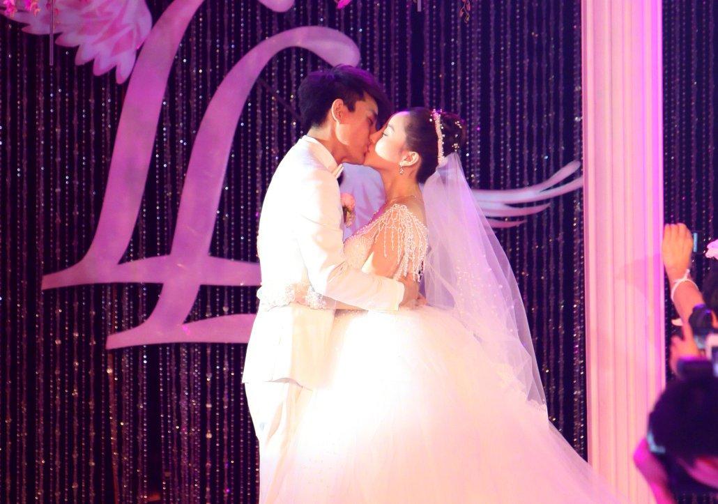 贾乃亮以前为李小璐过生日,贾乃亮几几年和李小璐结婚的