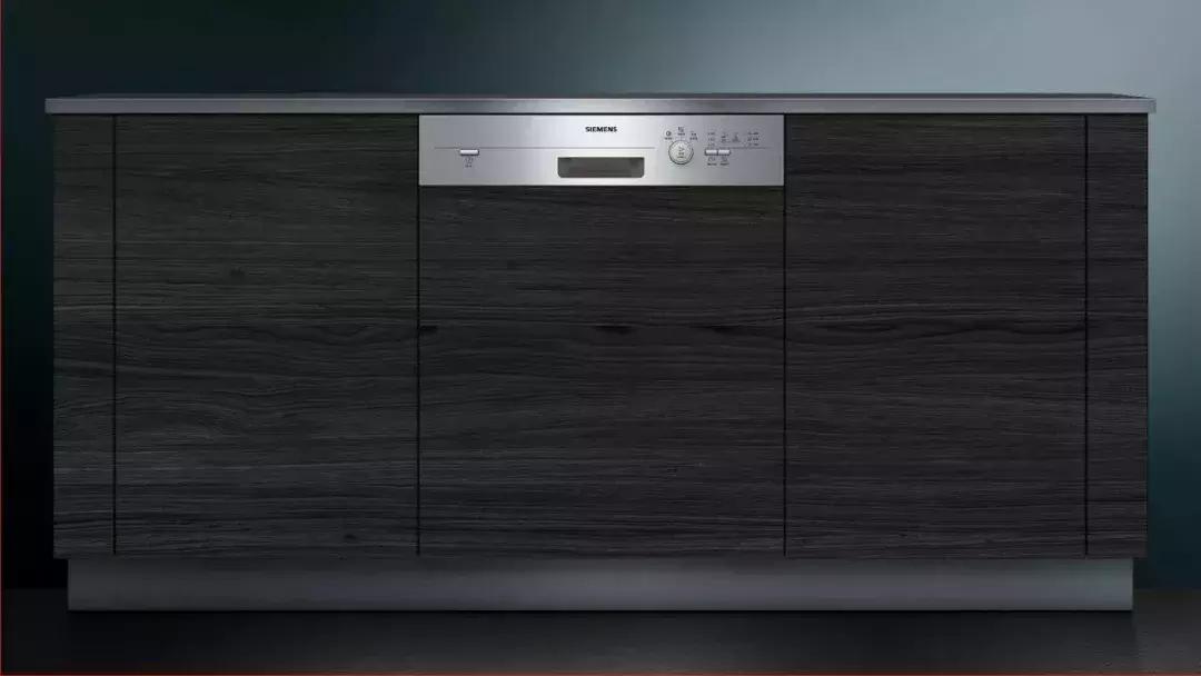 厨房要装洗碗机跟师傅说什么,洗碗机实用吗该如何挑选洗碗机