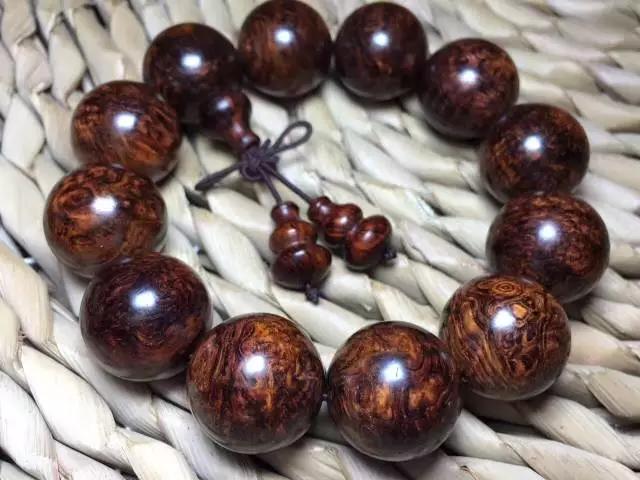 鸡爪骨文玩市场价格,最靠谱的文玩价格参考表赶紧收藏