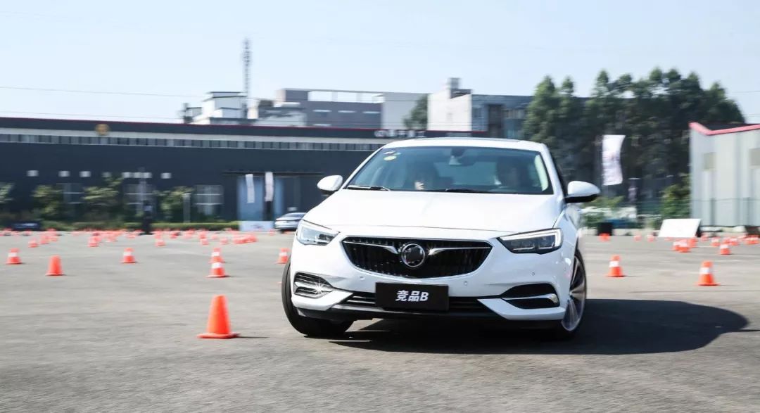 雅阁君威凯美瑞阿特兹怎么选,雅阁天籁凯美瑞迈腾君威对比