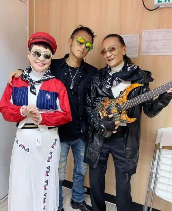 盘点娱乐圈的真父子你认识几个,娱乐圈中的十对父子