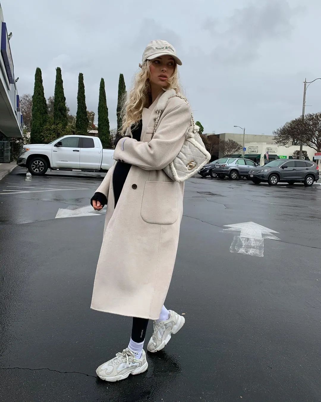 今年流行的露脚袜,是不是现在都流行穿长袜不露脚踝