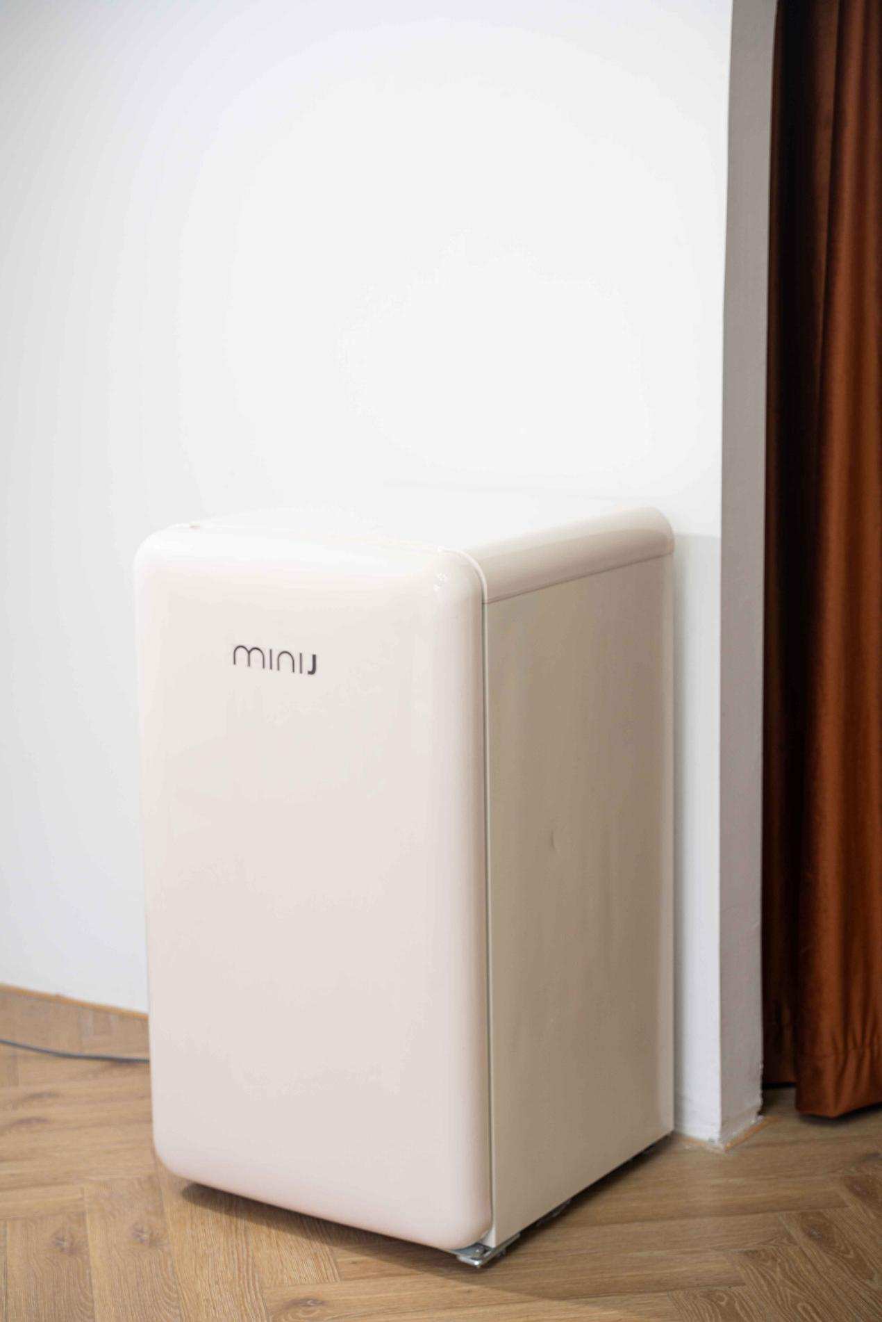 真的是太后悔了，现在才用上独居神器小吉复古冰箱