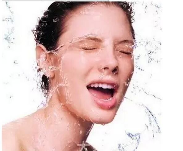 卡莱医美教你如何淡化脸上斑点,卡莱医美祛斑最快方法