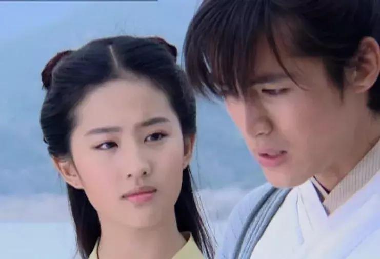 还珠格格20年后重聚尔康,还珠格格20年重逢结尾最后一首歌