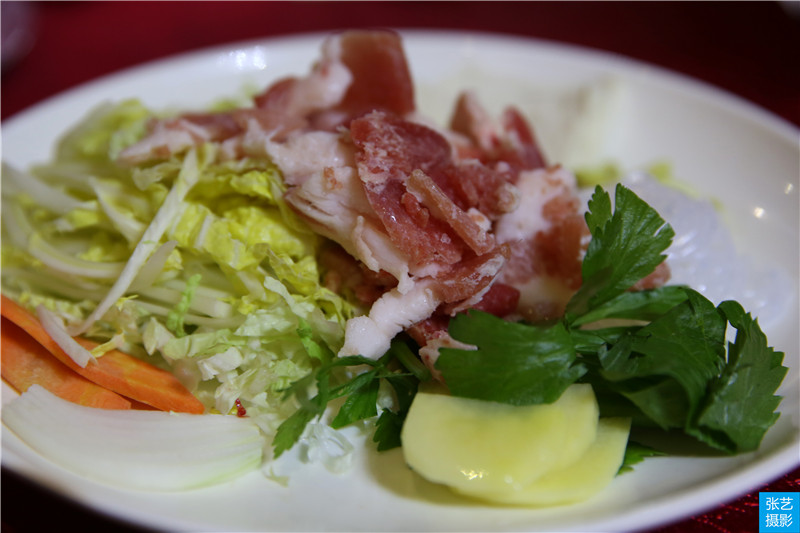 朝鲜的著名景点和特色美食有哪些,朝鲜旅游吃饭价格