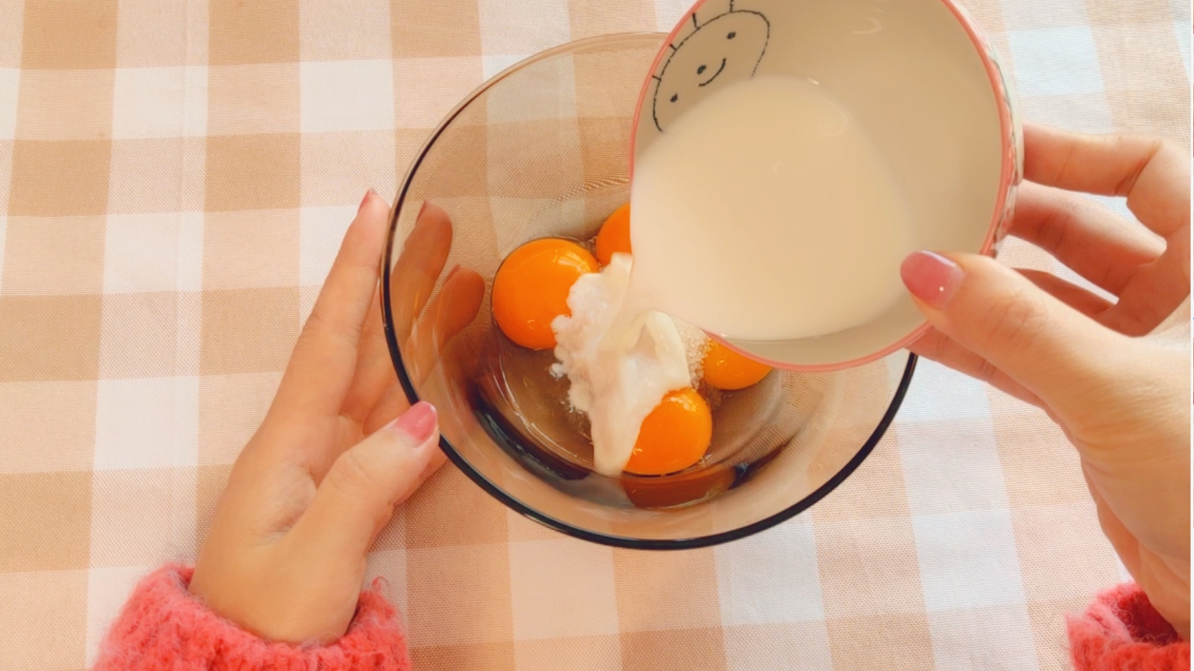 超柔软巧克力戚风蛋糕教程,巧克力戚风蛋糕做法8寸详细教程