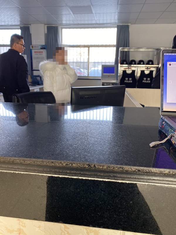 榆林外卖小哥机智报警挽救生命 (榆林外卖小哥报警挽救生命)