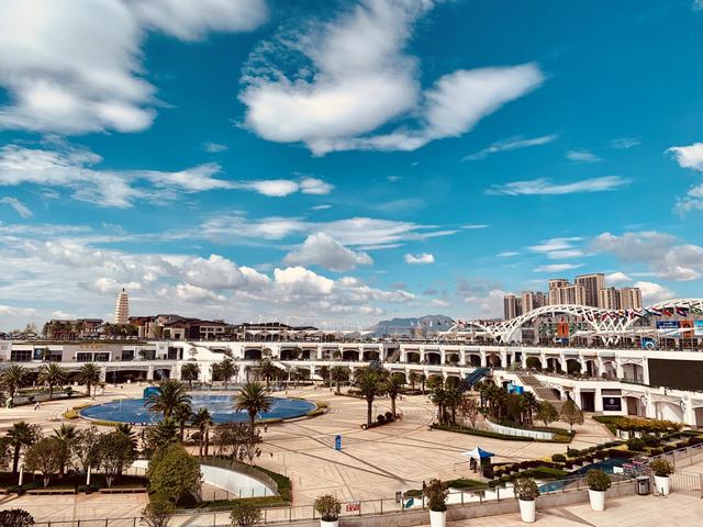 地素时尚新零售,地素时尚入驻京东