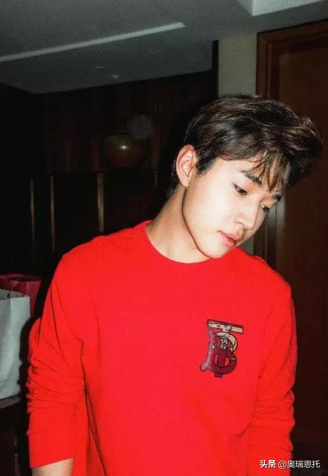 burberry深蓝色搭配 (burberry鼠年限定)