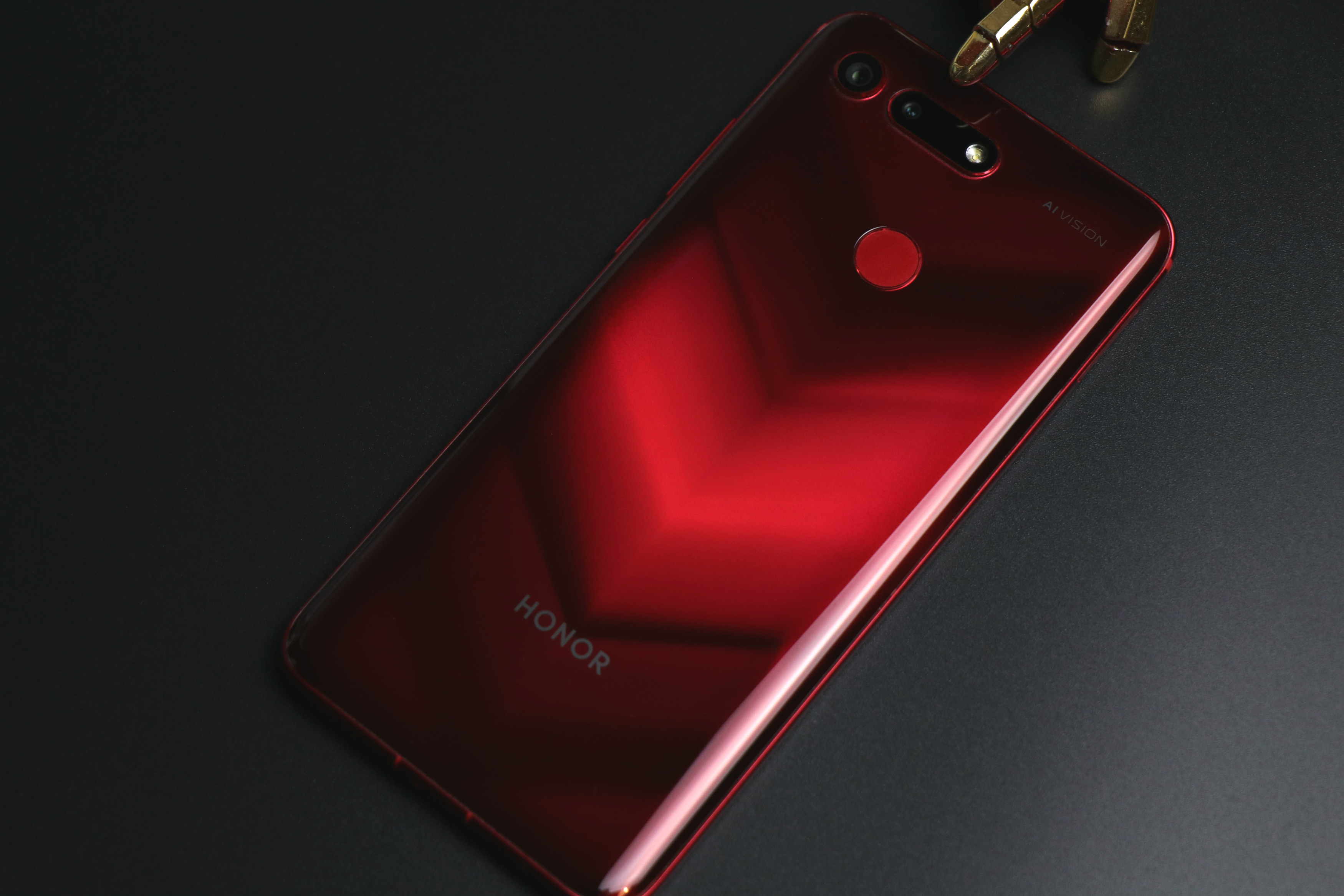 荣耀v20深度评测,荣耀v20的麒麟980降频了吗