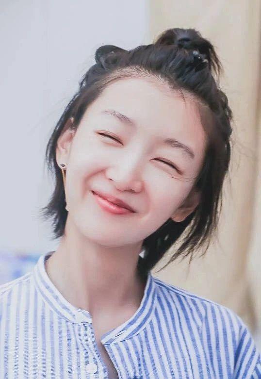 周冬雨过去的小粗腿,小粗腿逆袭