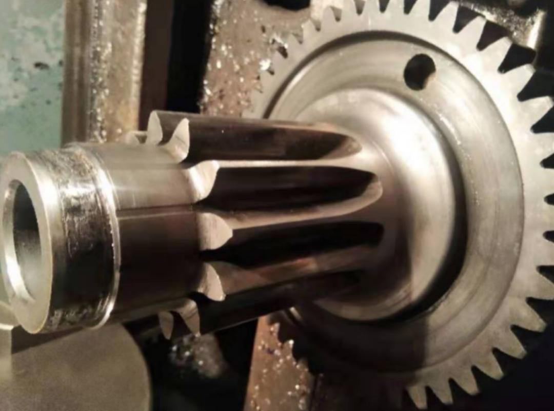 东方红sk504拖拉机挂挡不走,拖拉机挂挡不走什么原因