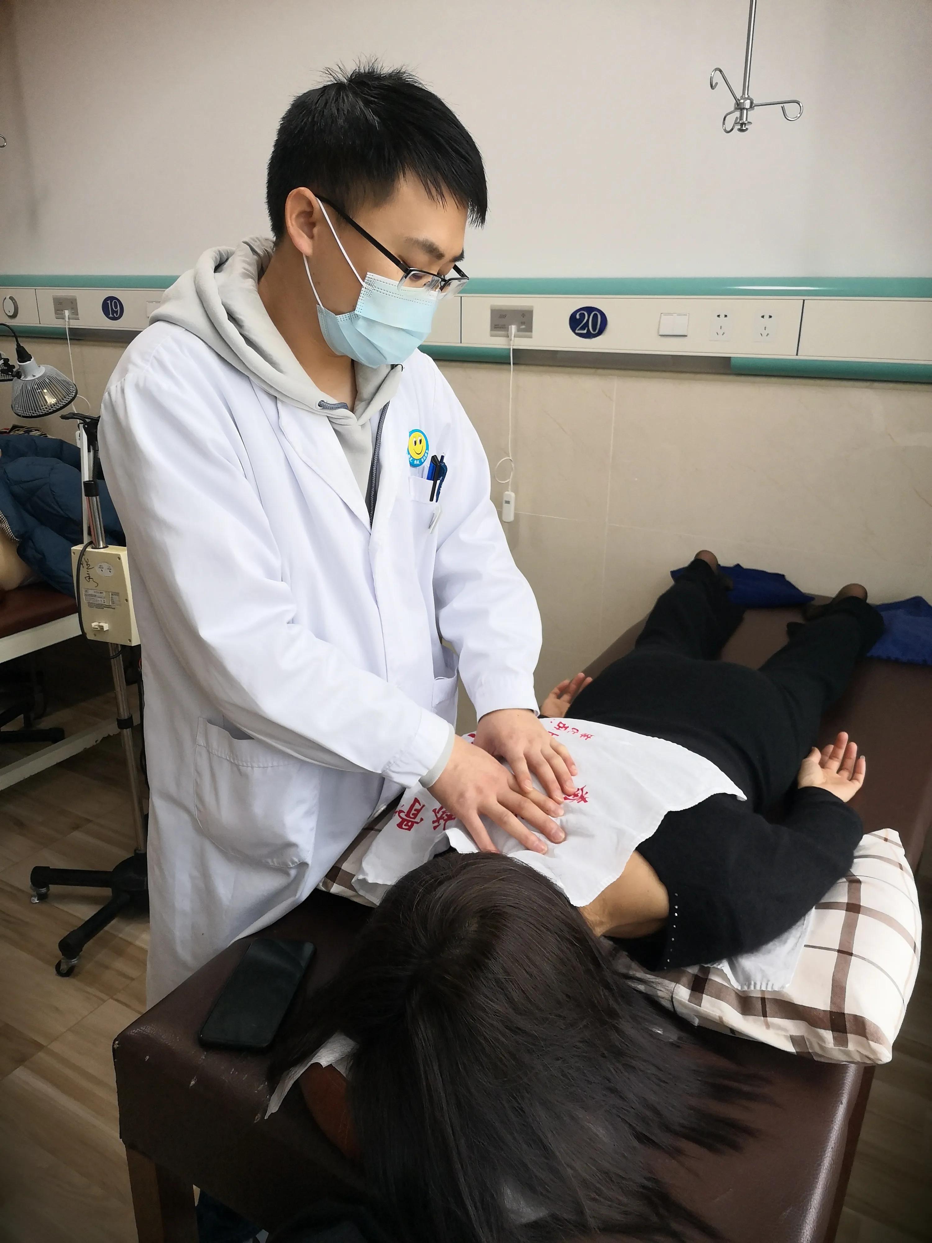 宁波奉化新桥骨科医院理疗科热心为患者服务